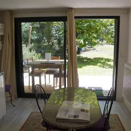Yog Apartment *